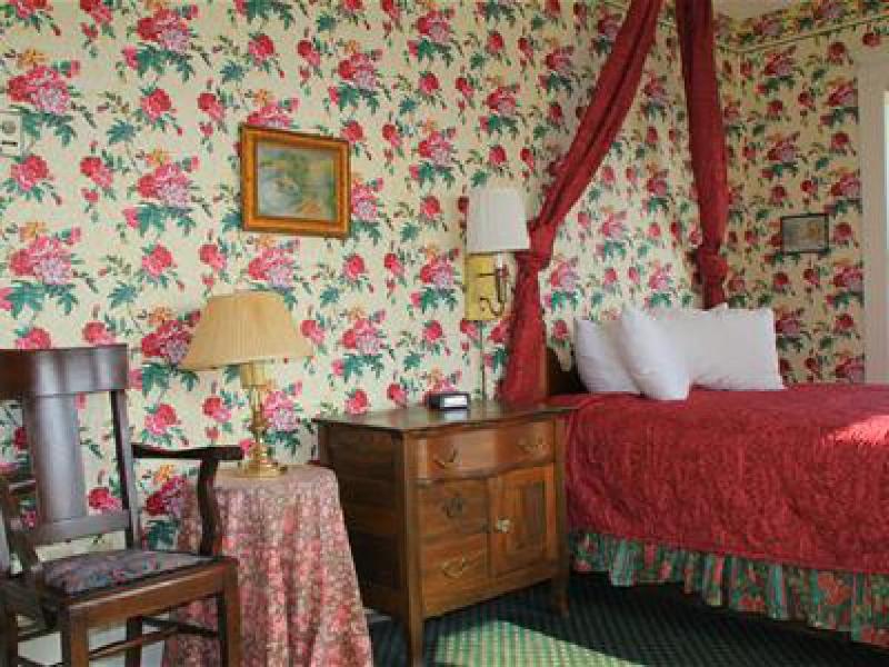 Inn on Mackinac - image 2