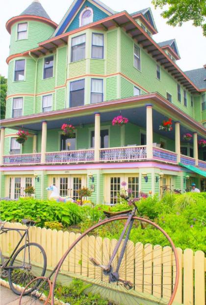 Inn on Mackinac - image 5