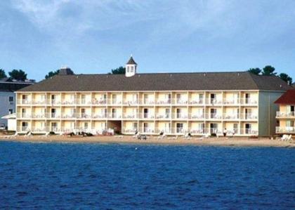 Comfort Inn Lakeside - Mackinaw City - image 9