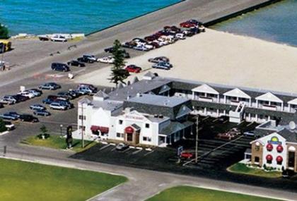 Days Inn by Wyndham Mackinaw City - Lakeview - image 2