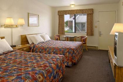 Days Inn by Wyndham Mackinaw City - Lakeview - image 9