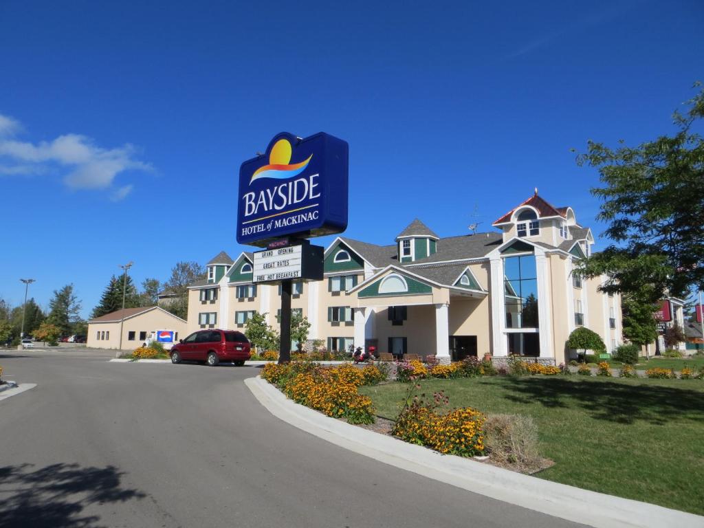 Bayside Hotel of Mackinac - main image