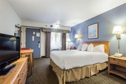 Rodeway Inn & Suites Mackinaw City – Bridgeview - image 9