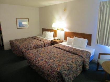 Waterfront Inn Mackinaw City - image 6