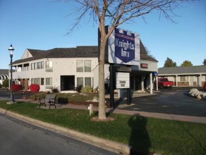 Knights Inn Mackinaw City - image 12