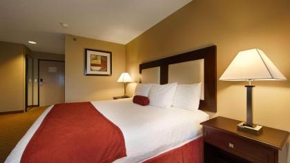 Best Western Macomb Inn - image 10