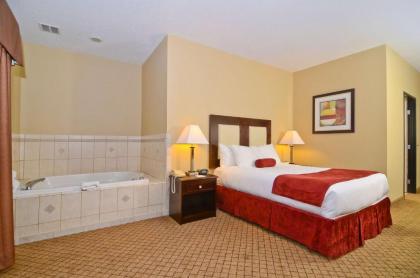 Best Western Macomb Inn - image 15