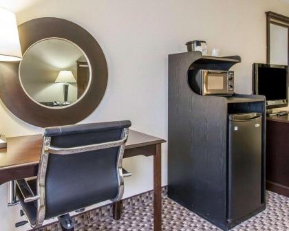 Quality Inn Macomb - image 14