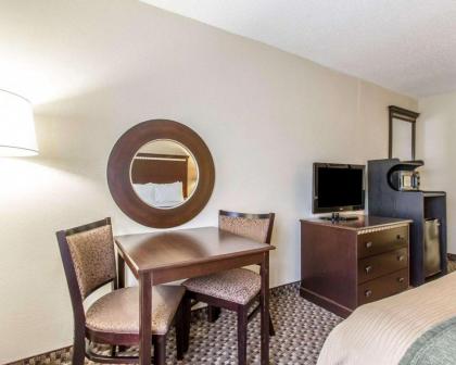 Quality Inn Macomb - image 8