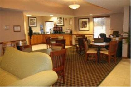 Hampton Inn Madison - image 10