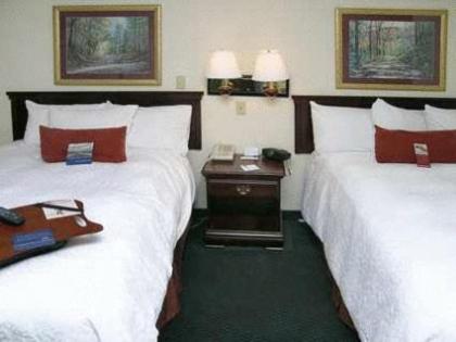 Hampton Inn Madison - image 13