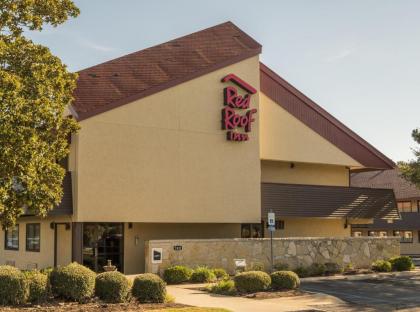 Red Roof Inn Detroit - Royal Oak/Madison Heights - image 9