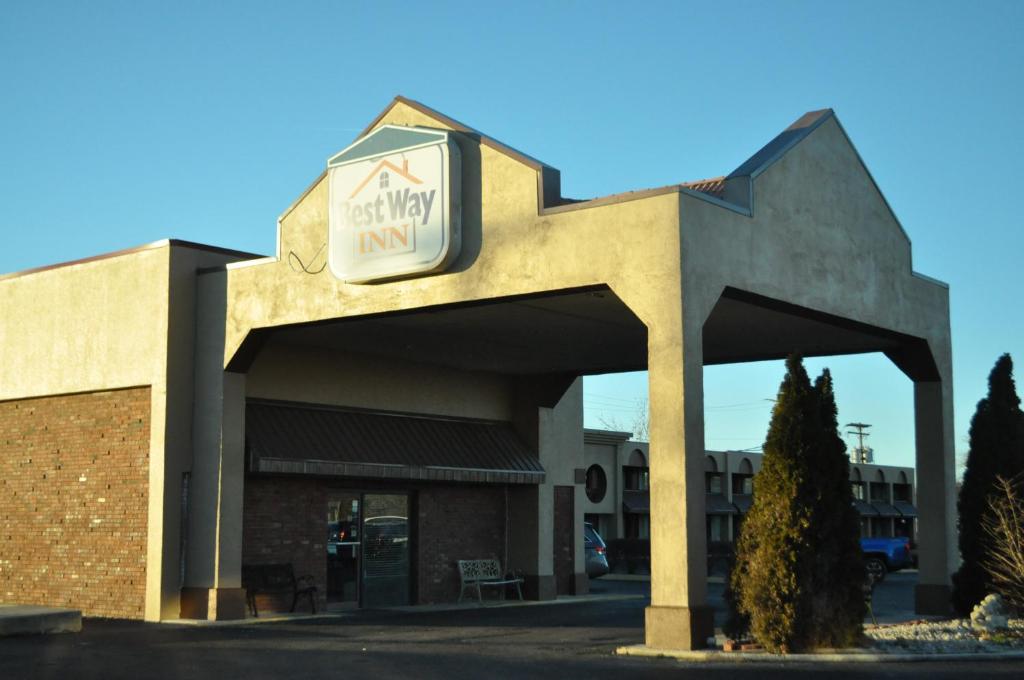 Bestway Inn - Madison - main image