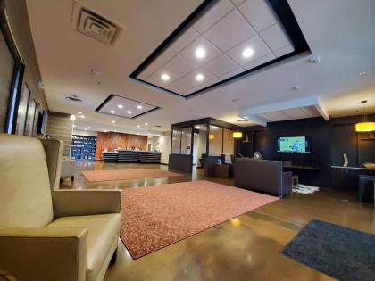 Best Western Plus Lakeview Hotel - image 1