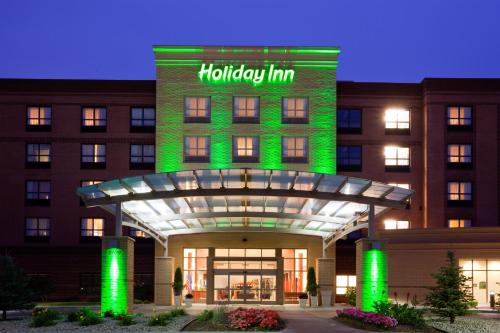 Holiday Inn Madison at The American Center an IHG Hotel - main image