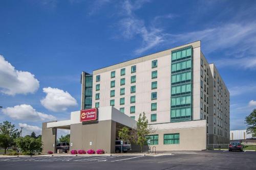 Clarion Suites at The Alliant Energy Center - main image