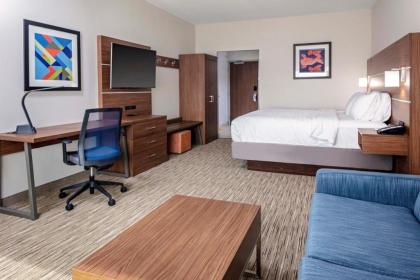 Holiday Inn Express & Suites - Madison an IHG Hotel - image 12