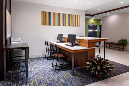 Holiday Inn Express & Suites - Madison an IHG Hotel - image 4