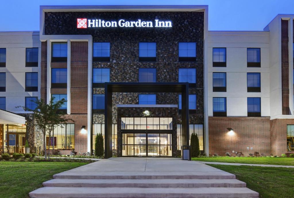 Hilton Garden Inn Madison Huntsville Airport - main image