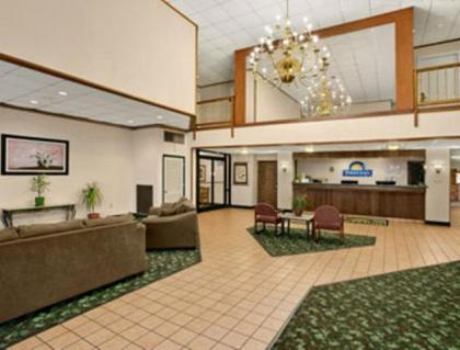 Days Inn by Wyndham Madisonville - image 3