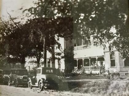 Woodbine Hotel And Restaurant - image 6