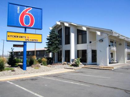 motel 6 madras OR madras