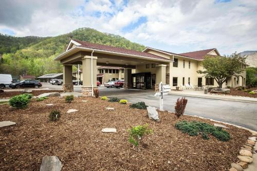 Comfort Inn near Great Smoky Mountain National Park - main image