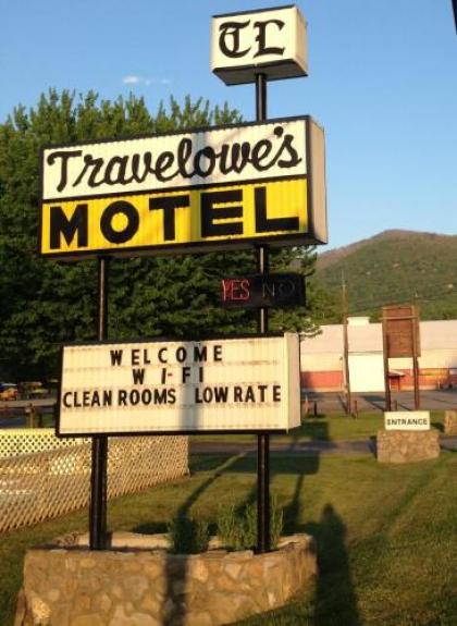 travelowes motel   maggie Valley North Carolina