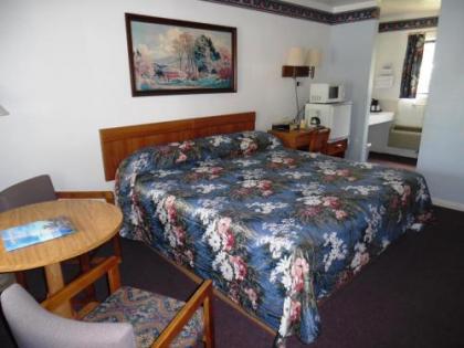 Laurel Park Inn - image 5