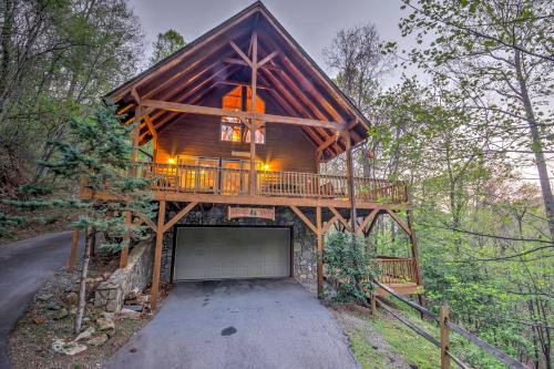 Spacious Maggie Valley Cabin with Hot Tub and MTN View - main image