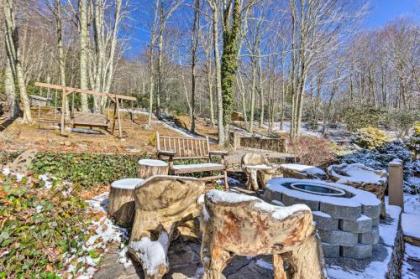 Luxe Blue Ridge Mountain Retreat with Sauna and Creek! - image 3