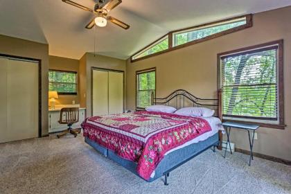 Mountain-View Maggie Valley House with Spacious Deck - image 6