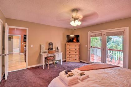 Cozy Rustic Red Cabin in Maggie Valley Club! - image 15