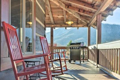 the Cabin at marys Place with mountain Views maggie Valley North Carolina