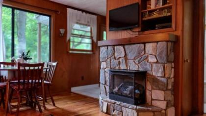 Cozy Creek Cottages - image 5