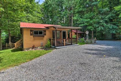 Hidden Creekside Cottage with Hot Tub and Grill! - image 7