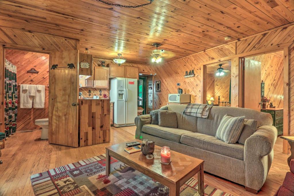 Chic Maggie Valley Cabin with Private Hot Tub! - image 3