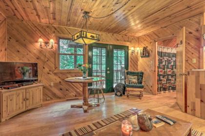 Chic Maggie Valley Cabin with Private Hot Tub! - image 9