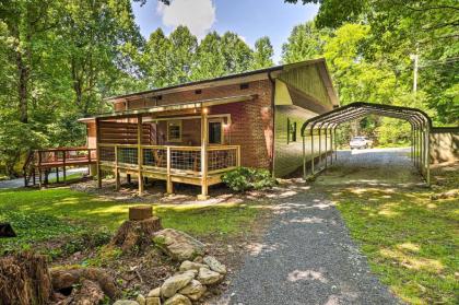 Luxury Creekside Maggie Valley Cabin with Deck! - image 18