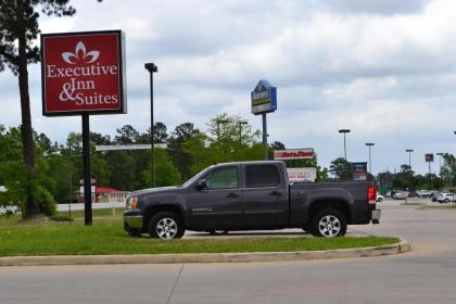 Executive Inn & Suites Magnolia - image 9