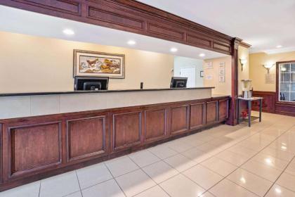 La Quinta by Wyndham Houston - Magnolia - image 6