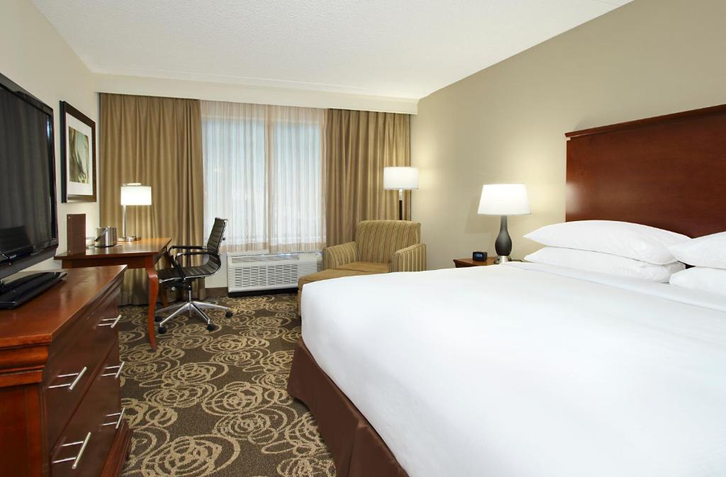 DoubleTree by Hilton Mahwah - image 5