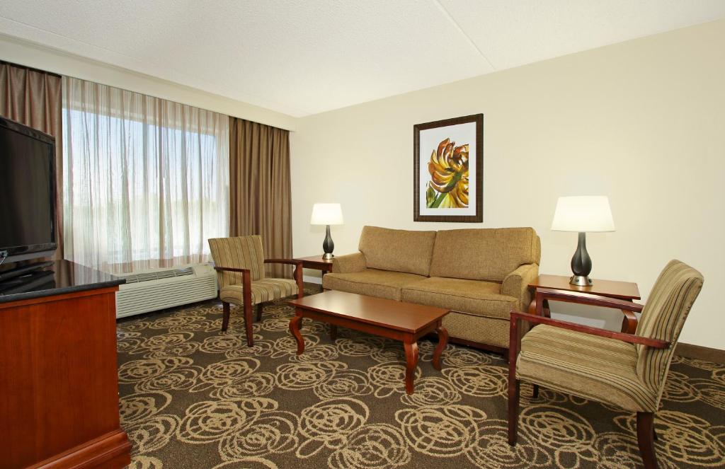 DoubleTree by Hilton Mahwah - image 6