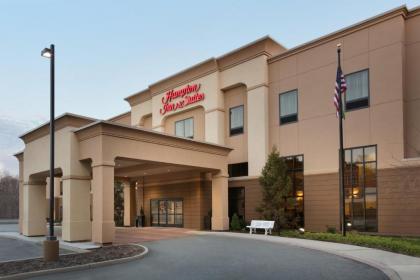 Hampton Inn & Suites Mahwah - image 14