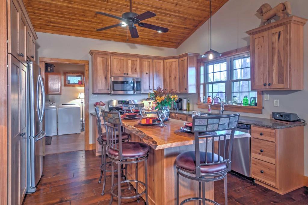 Beautiful Makanda Cabin in Shawnee National Forest - image 2