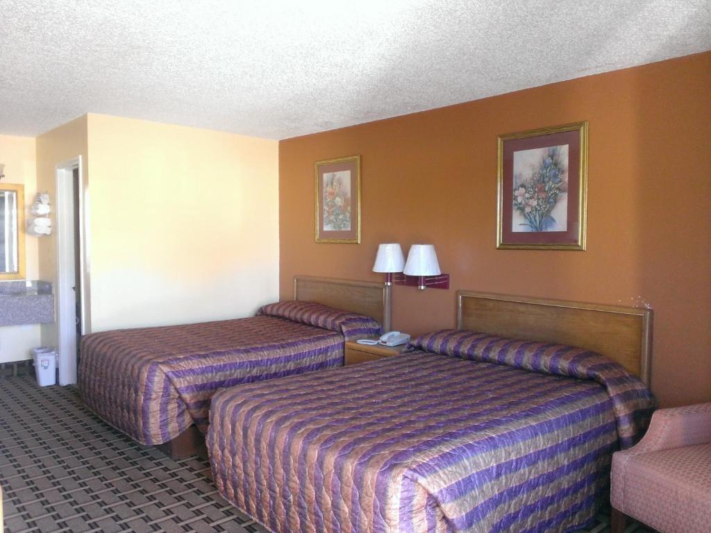 Countryside Inn - image 5