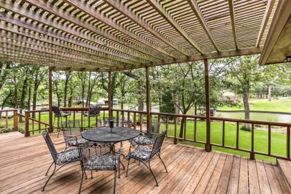 Star Harbor Lake House with Dock Deck and 2 Boat Lifts - image 15