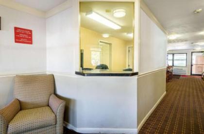 Econo Lodge Boston-Malden - image 3