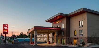 Red Roof Inn PLUS+ & Suites Malone - image 12