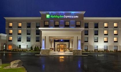 Holiday Inn Express  Suites malone an IHG Hotel